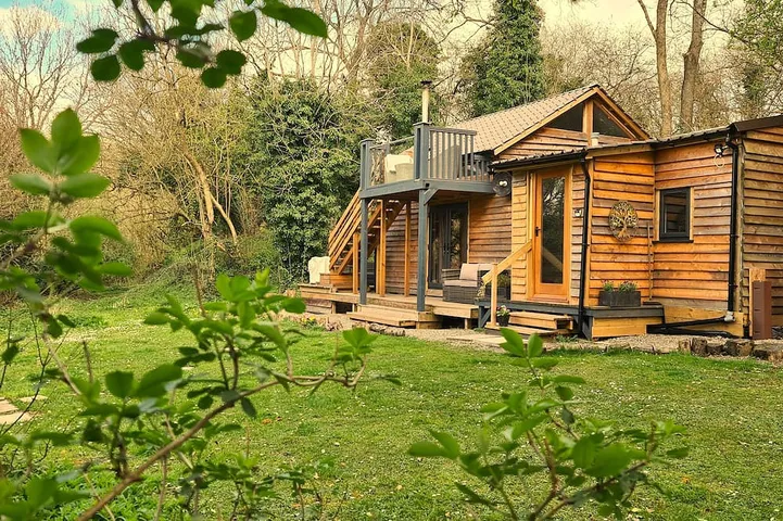 The Star Gazing Tree House in Shropshire Hills