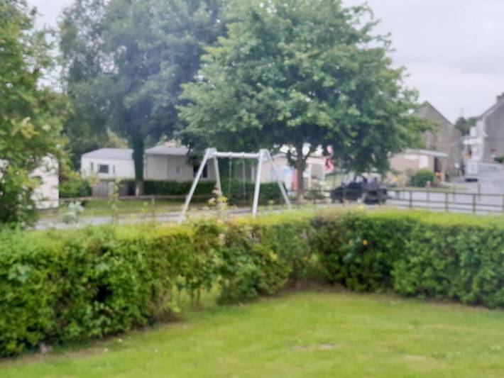 Location de vacances pour 8 personnes, avec piscine et vue ainsi que bassin pour enfant et jardin, animaux acceptés à Litteau - 2