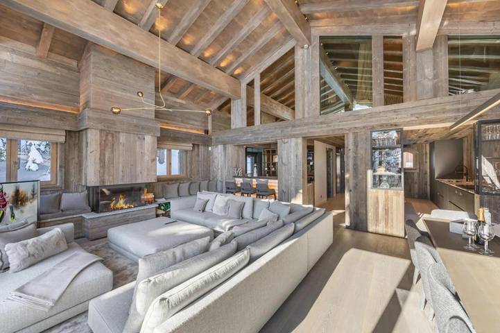 Ferienhaus für 14 Personen, mit Balkon und Whirlpool sowie Terrasse und Pool in St. Christina in Gröden