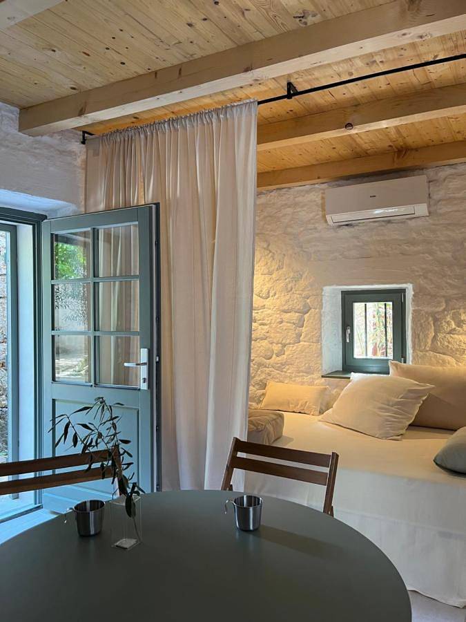 Ferienwohnung für 4 Personen, mit Terrasse und Ausblick in Obrovac - 3