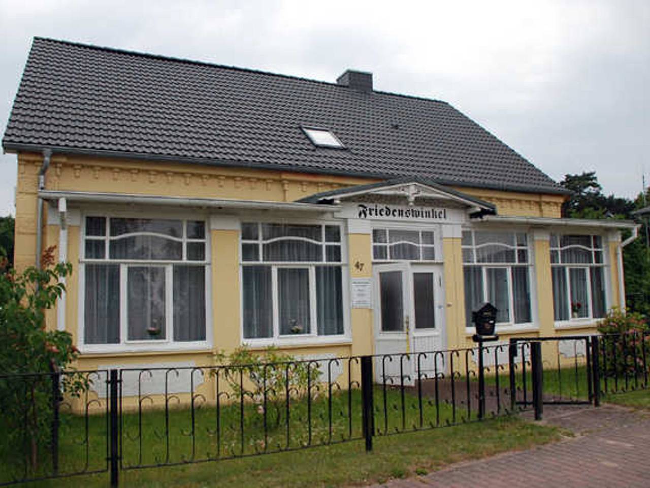 Ganze Ferienwohnung, Ferienwohnungen im Haus Friedenswinkel in Klein Zicker, Mönchgut