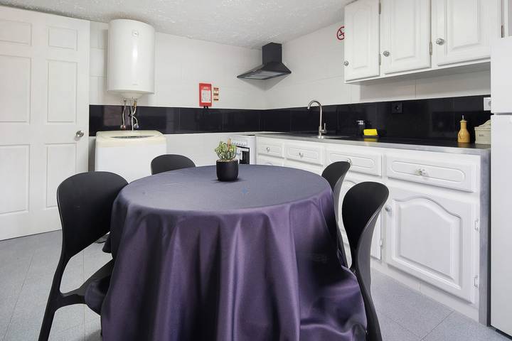 Hel lejlighed, Apartment 'Valverdeapart' with Private Terrace and Wi-Fi in Madalena, Island Pico