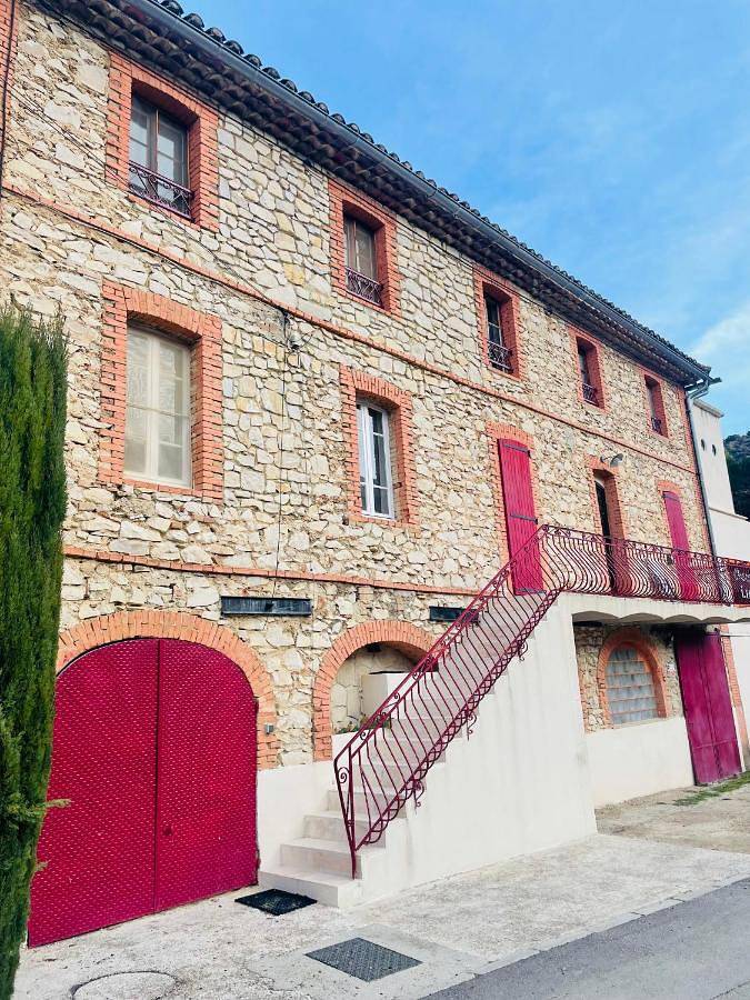 Gîte pour 4 personnes, avec vue et terrasse, animaux acceptés à Gigondas - 2