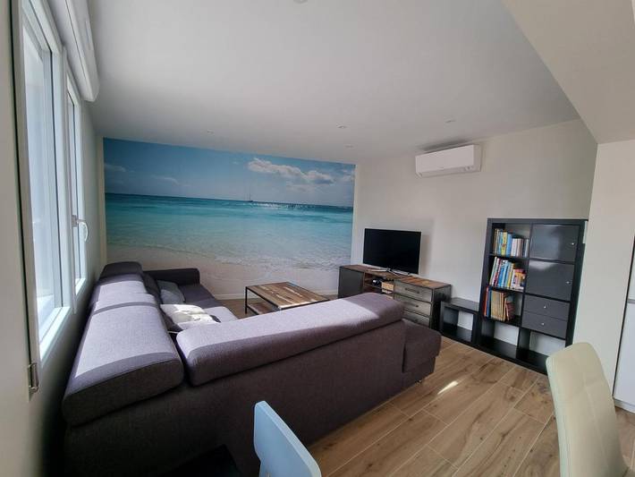 Location de vacances pour 10 personnes, avec terrasse dans Office De Tourisme De Saint Hilaire De Riez - 3