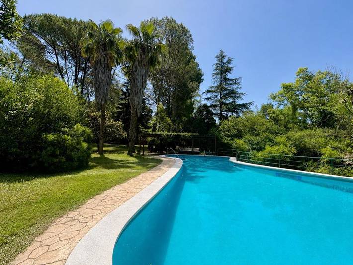 Chalet para 9 personas, con Balcón y Terraza además de Jardín y Piscina en Valles Occidental - 2