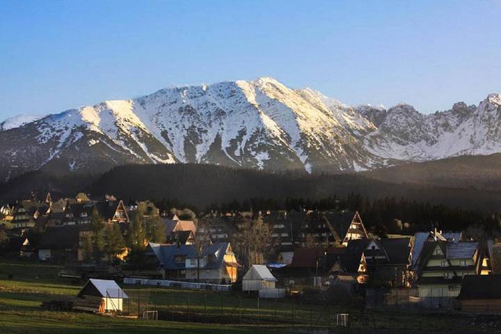 Gîte pour 6 personnes, avec jardin ainsi que terrasse et vue à Poronin - 3