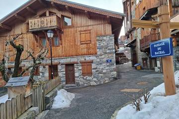 Gîte pour 12 personnes, animaux acceptés dans Office de Tourisme de Montchavin les Coches