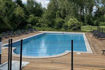Location de vacances pour 6 personnes, avec jardin ainsi que piscine et terrasse, animaux acceptés dans Livarot-Pays-d'Auge