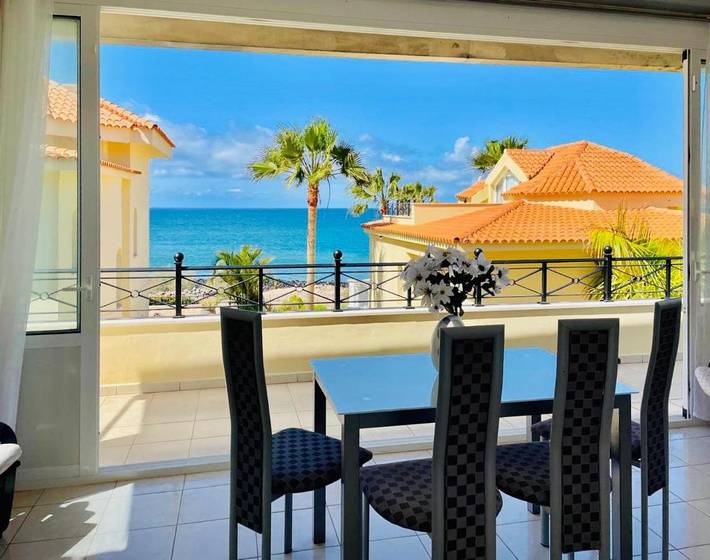 Chalet para 10 personas, con piscina además de vistas y jardín en Los Cristianos