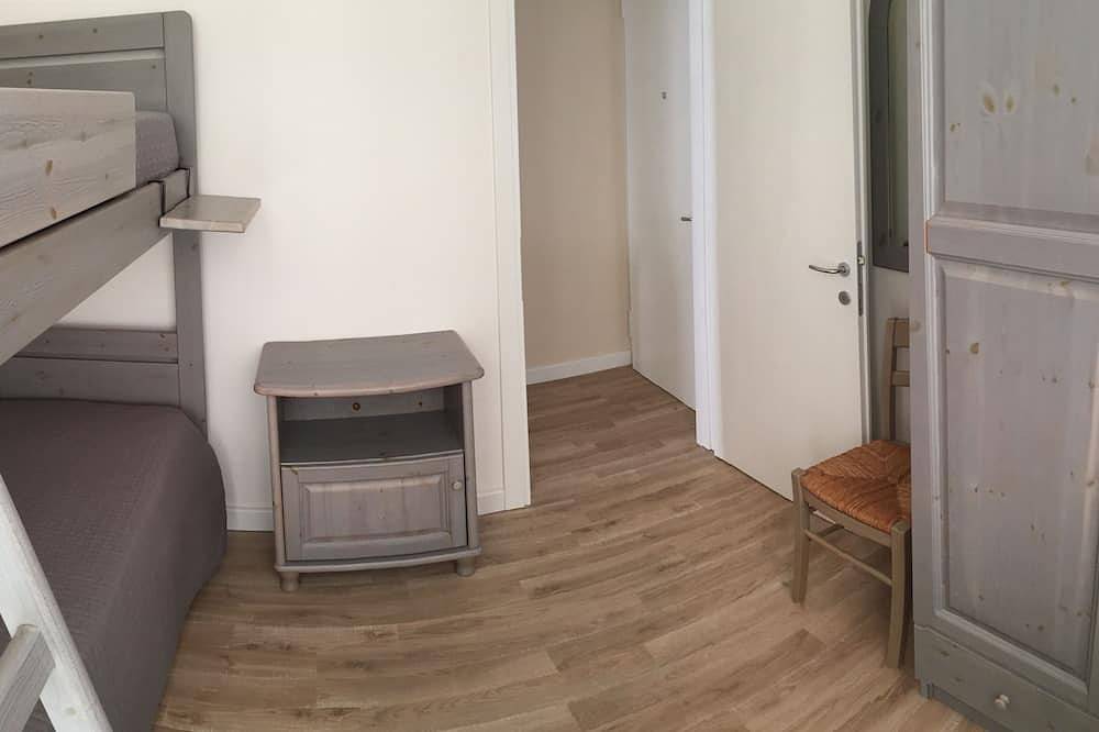 Ganze Wohnung, Renovierte Jesolo Strandwohnung mit Privatem Strand, Wi-Fi und Klima in Lido di Jesolo, Jesolo