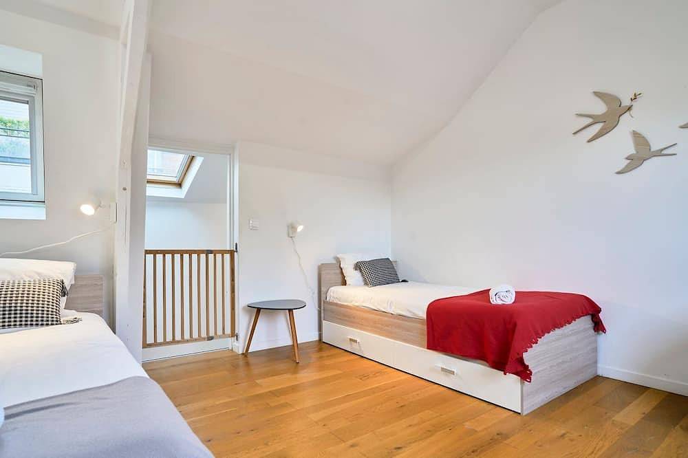 Maison 2 chambres terrasse à Marcq en Baroeul. in Marcq-en-Barœul, Région de Lille