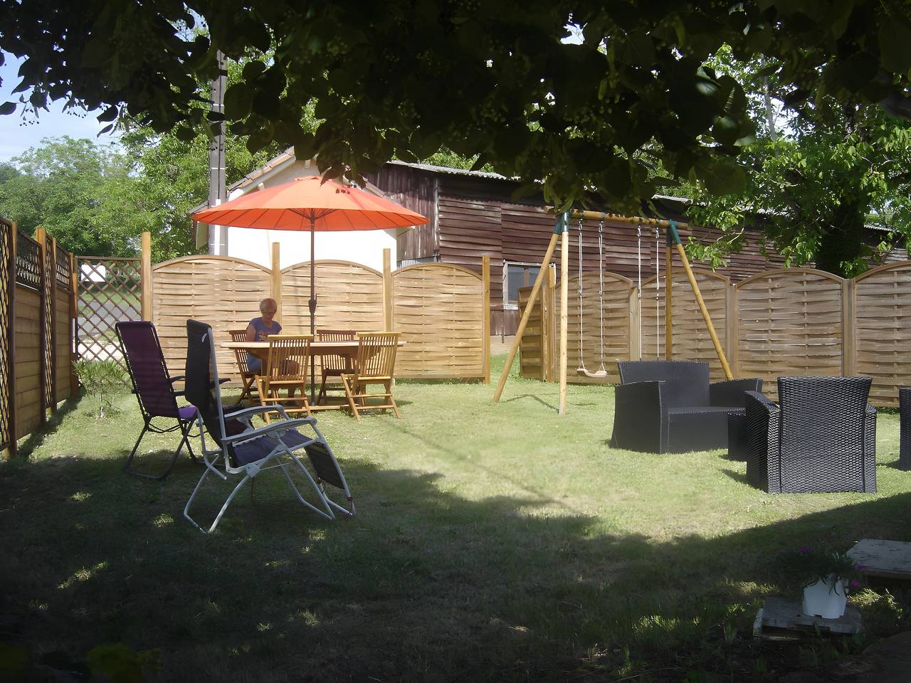Maison de vacances 'Au Petit Touron Ste Nathalène' avec terrasse privée, jardin privé et Wi-Fi in Sainte-Nathalène, Périgord Noir