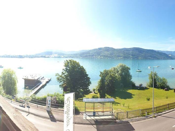 Ferienwohnung für 4 Personen, mit Balkon und Terrasse sowie Garten und Seeblick am Attersee - 3