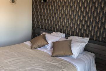 Villa pour 7 Personnes dans Cala Rossa, Lecci, Photo 1