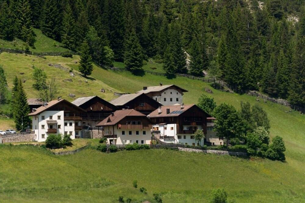 Appartamento intero, Appartamenti Ai Sanc' - Appartamento 1 in Corvara in Badia, Dolomiti Superski