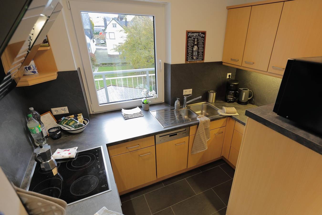 Ganze Wohnung, Gemütliche Ferienwohnung "Goldener Mond" mit Wlan, Balkon in Mastershausen, Hunsrück