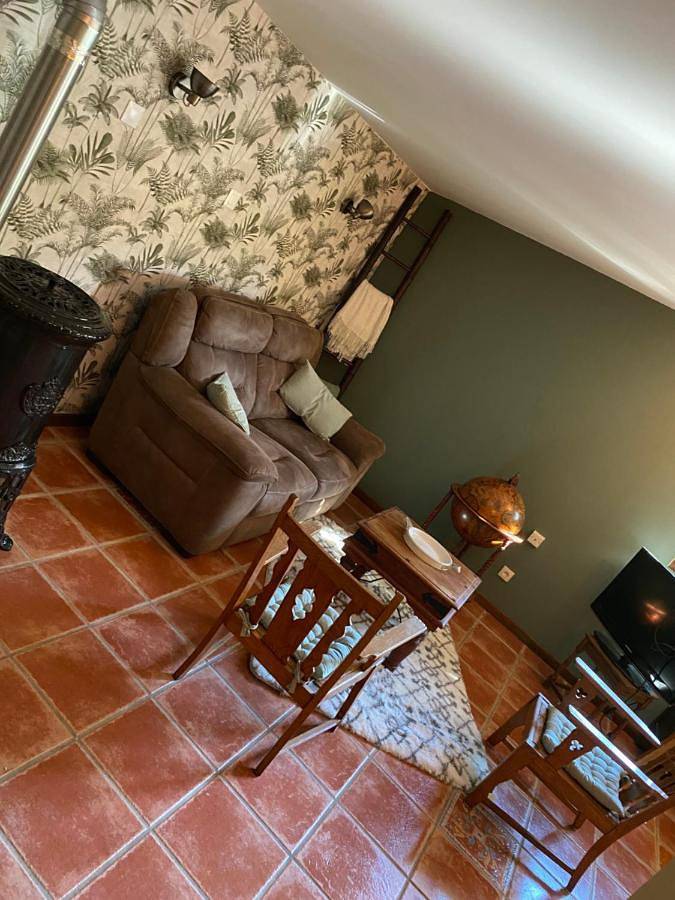 Gîte pour 3 personnes, avec jardin et piscine, animaux acceptés à Montcabrier - 3