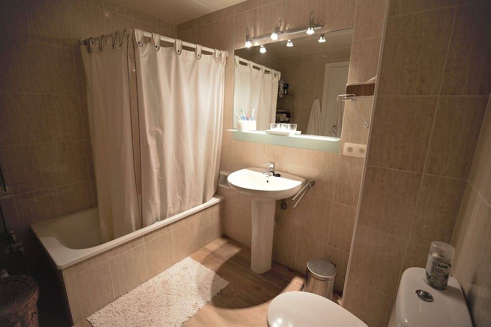 Ganze Wohnung, Tamariu Wohnung 5 Pers. komfortable 150 m vom Strand in Tamariu, Costa Brava