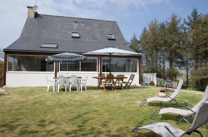 Location de vacances pour 8 personnes, avec jardin à Quessoy - 2