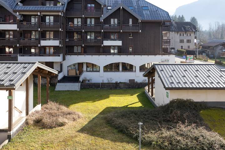 Apartamento entero, Apartamento 'Samoëns Centro - 4 Pers.' con vistas a las montañas, balcón y Wi-Fi in Samoëns, Region Bonneville