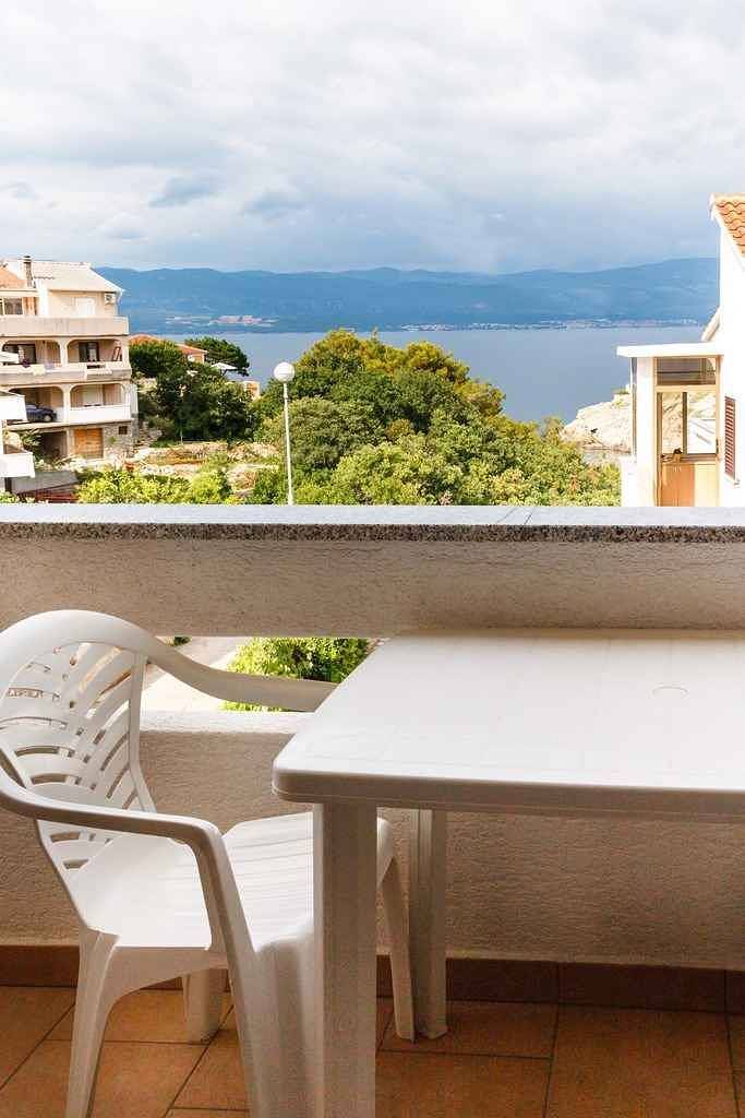 Cijeli studio, Studio 150 m from the sea  in Vajavina, Vrbnik