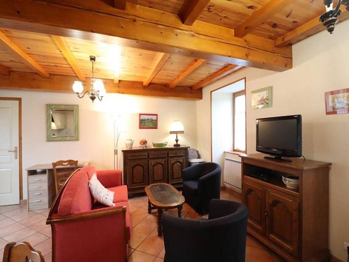 Location de vacances pour 5 personnes, avec Jardin à Massiac - 3
