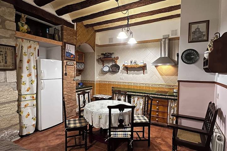 Apartamento para 12 personas, Se admiten mascotas en Bedmar y Garcíez