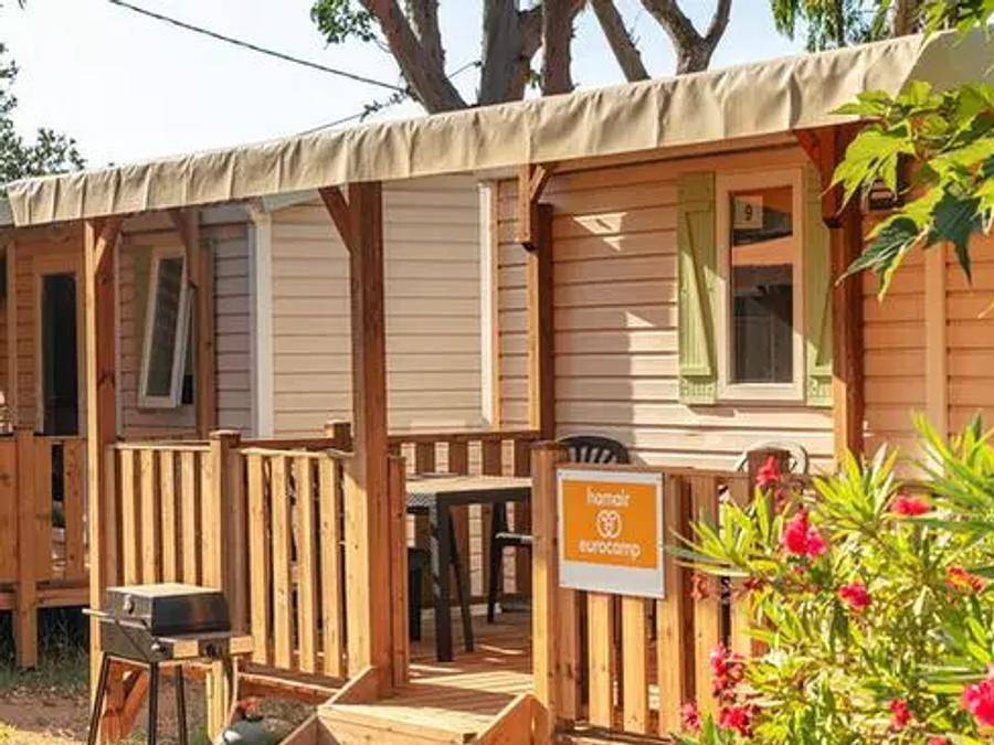 Camping Le Hameau des Pins - Stacaravan 6 personen - Comfort | 2 Slaapkamers | 4/6 Pers | Verhoogd terras | Airconditioning in La Moutone, La Crau