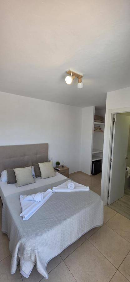 Chambre d’hôte pour 2 personnes, avec bassin pour enfant et jardin ainsi que terrasse et piscine à Calpe - 4
