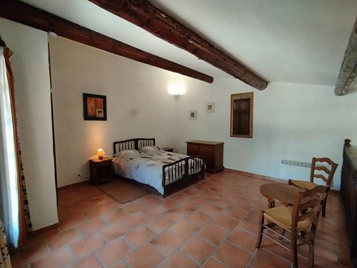 Gîte pour 2 personnes, avec jardin et terrasse ainsi que piscine et vue à Simiane-la-Rotonde - 3