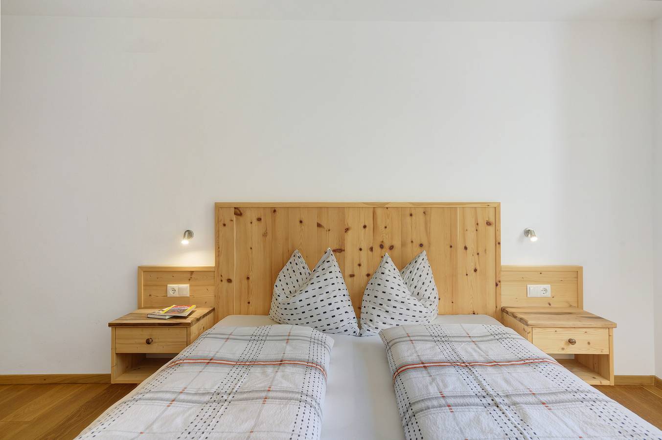 Ganze Wohnung, Ferienwohnung 'Völs' mit Bergblick, privater Terrasse und Wi-Fi in Ums, Völs am Schlern