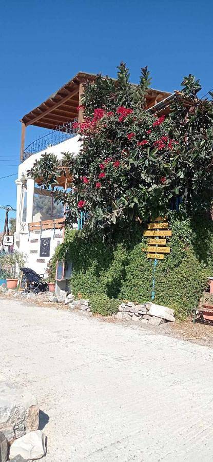 Gîte pour 4 personnes, avec vue et balcon dans Lendas