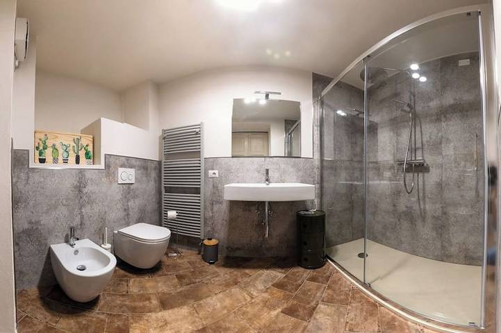 Ganze Wohnung, Apartment with terrace, parking A/C, Wi-Fi, in the old town in Pistoia, Pistoia Provinz