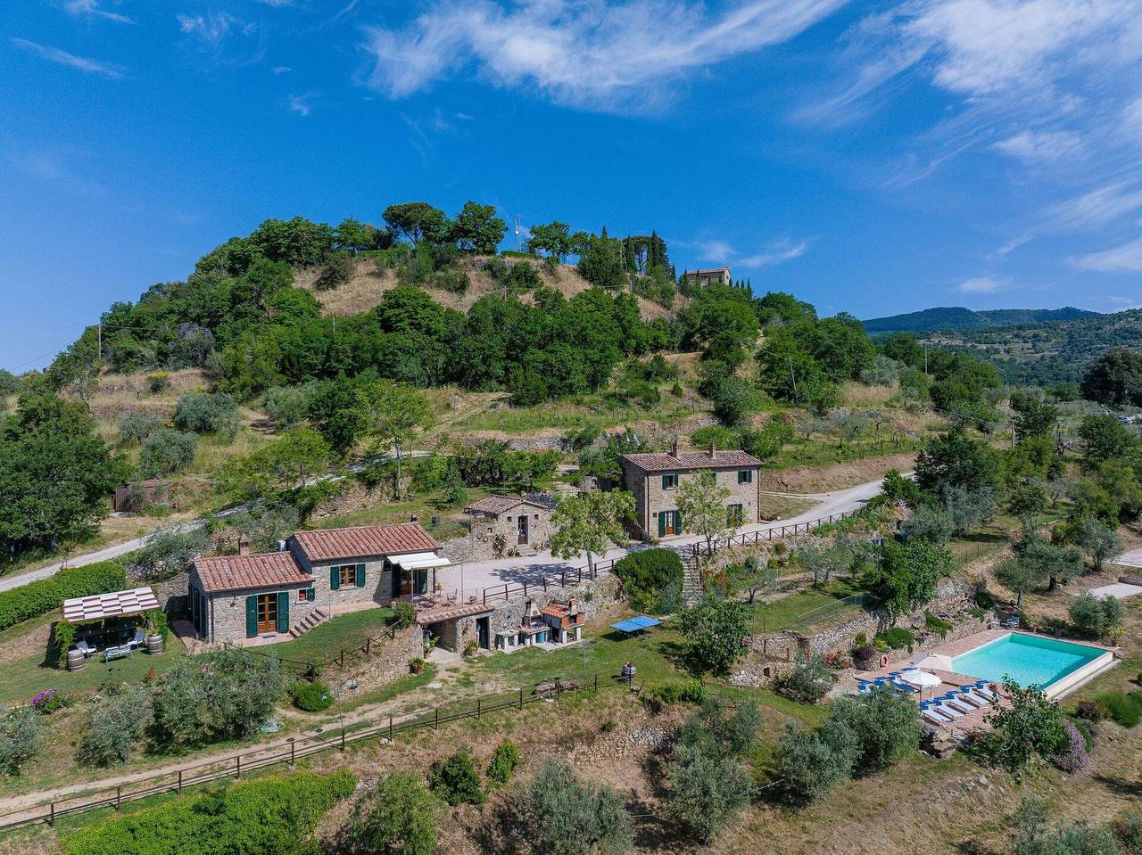 Villa for 10 People in Cortona, Arezzo Province