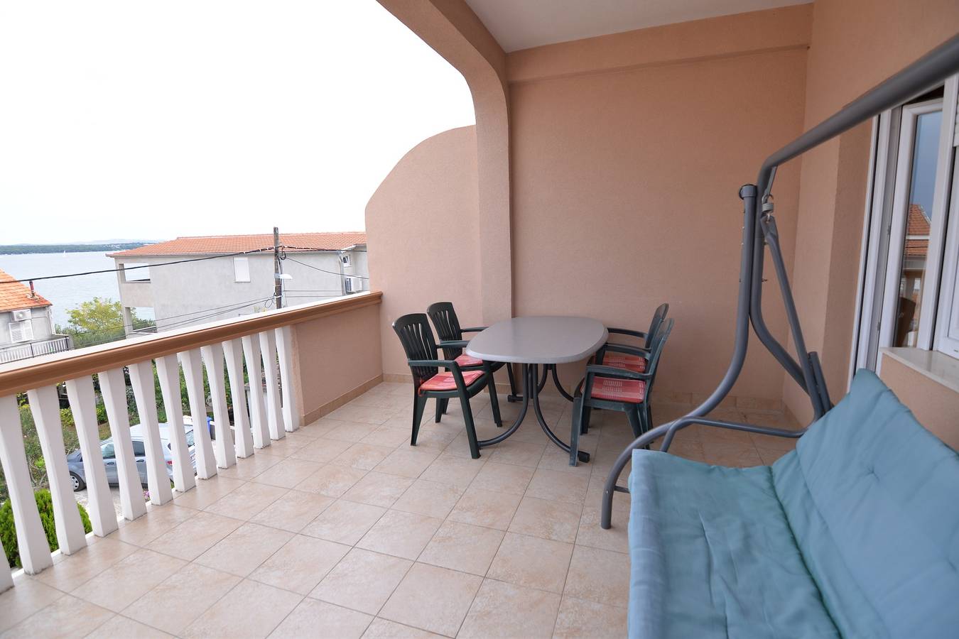 Ganze Wohnung, 2-Zimmer-Ferienwohnung mit Terrasse und Meerblick Tkon, Pasman A-8455-a in Tkon, Pasman
