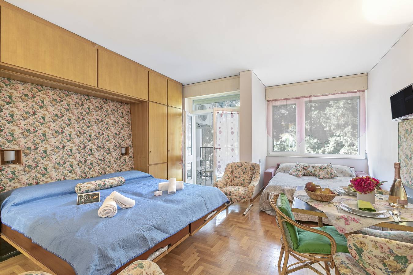 Appartement entier, Sonia Sweet Love With Shared Pool in Gardone Riviera, Montagnes autour du lac de Garde