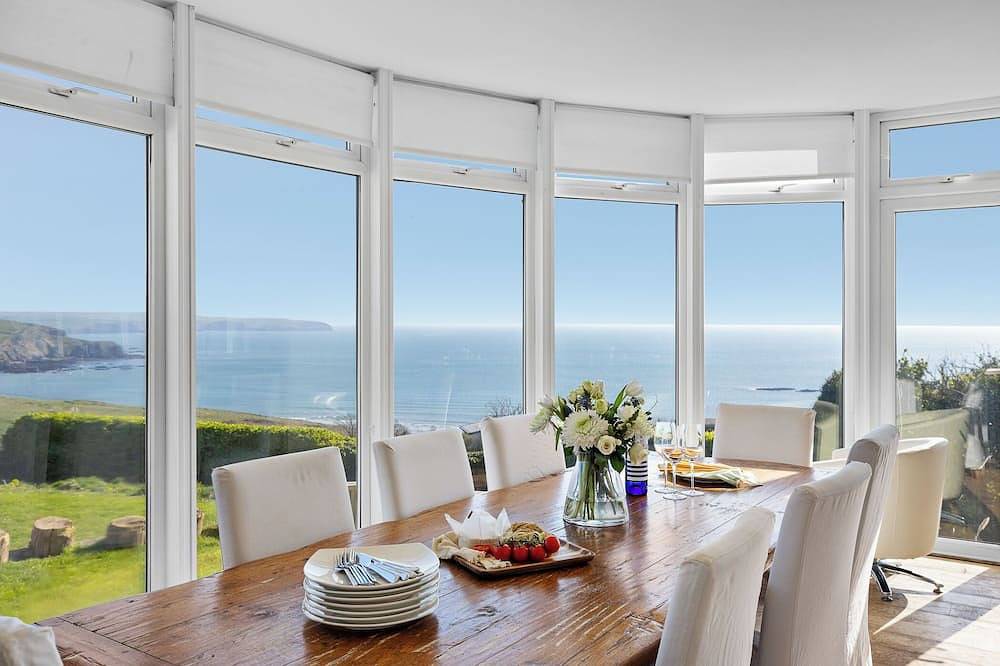 Holiday Rental for 13 People in Bigbury-on-Sea, Bigbury on Sea