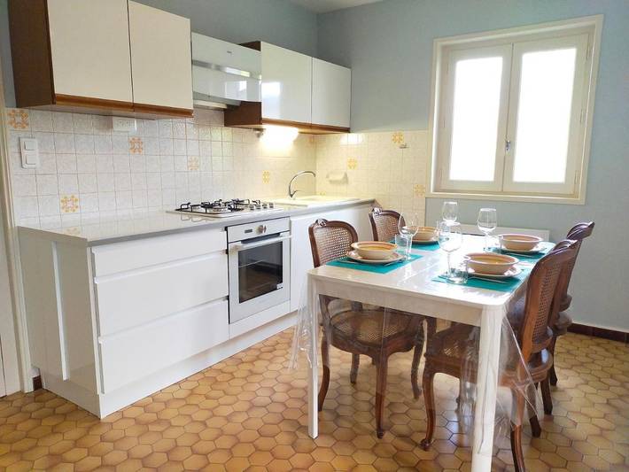 Gîte pour 4 personnes, avec jardin et vue à Saint-Julien-Chapteuil - 2