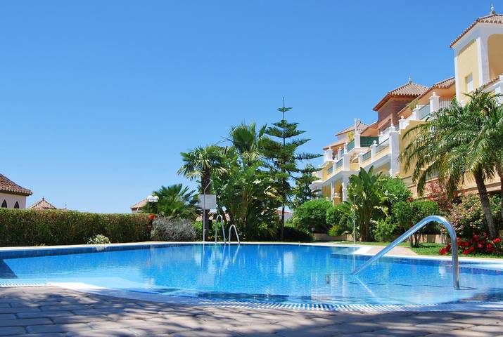 Apartment for 6 people, with pool and terrace in Nerja