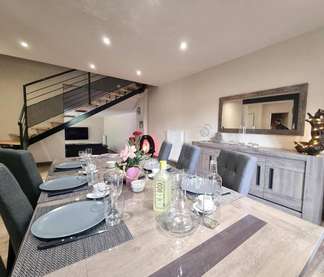 Gite du chateau in Montrond-les-Bains, Montbrison