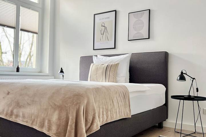 Entire apartment, Makers + Rooms Apartments Large modern vacation apartment in the city center of Detmold in Detmold, Kreis Lippe