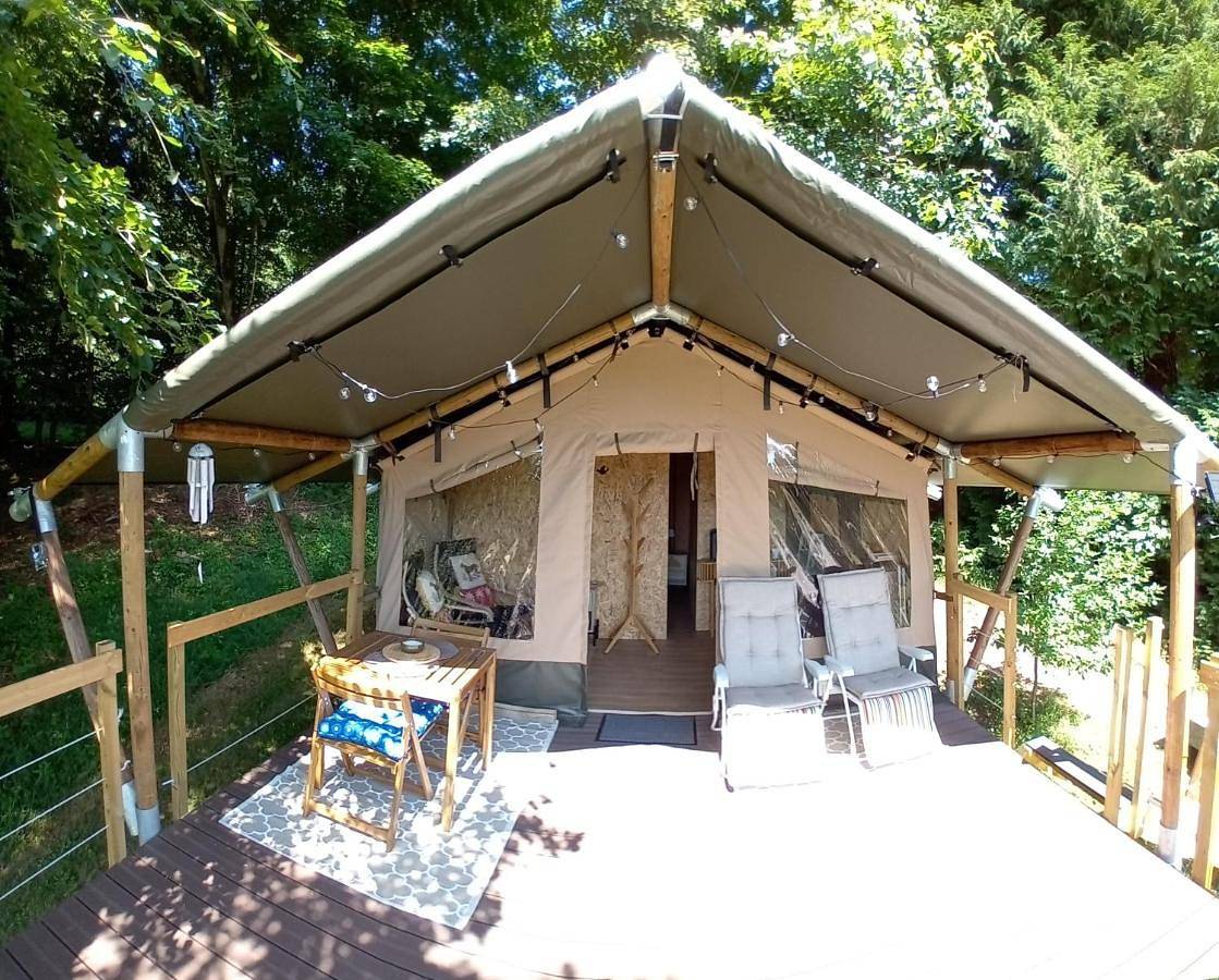 Domaine de Marchal - Le balcon du Parc - tente éco-lodge in Celles-sur-Durolle, Parc Naturel Régional Livradois-Forez