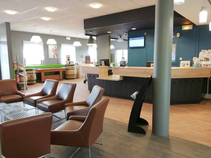 Hôtel pour 4 personnes, avec terrasse à Venoy - 4