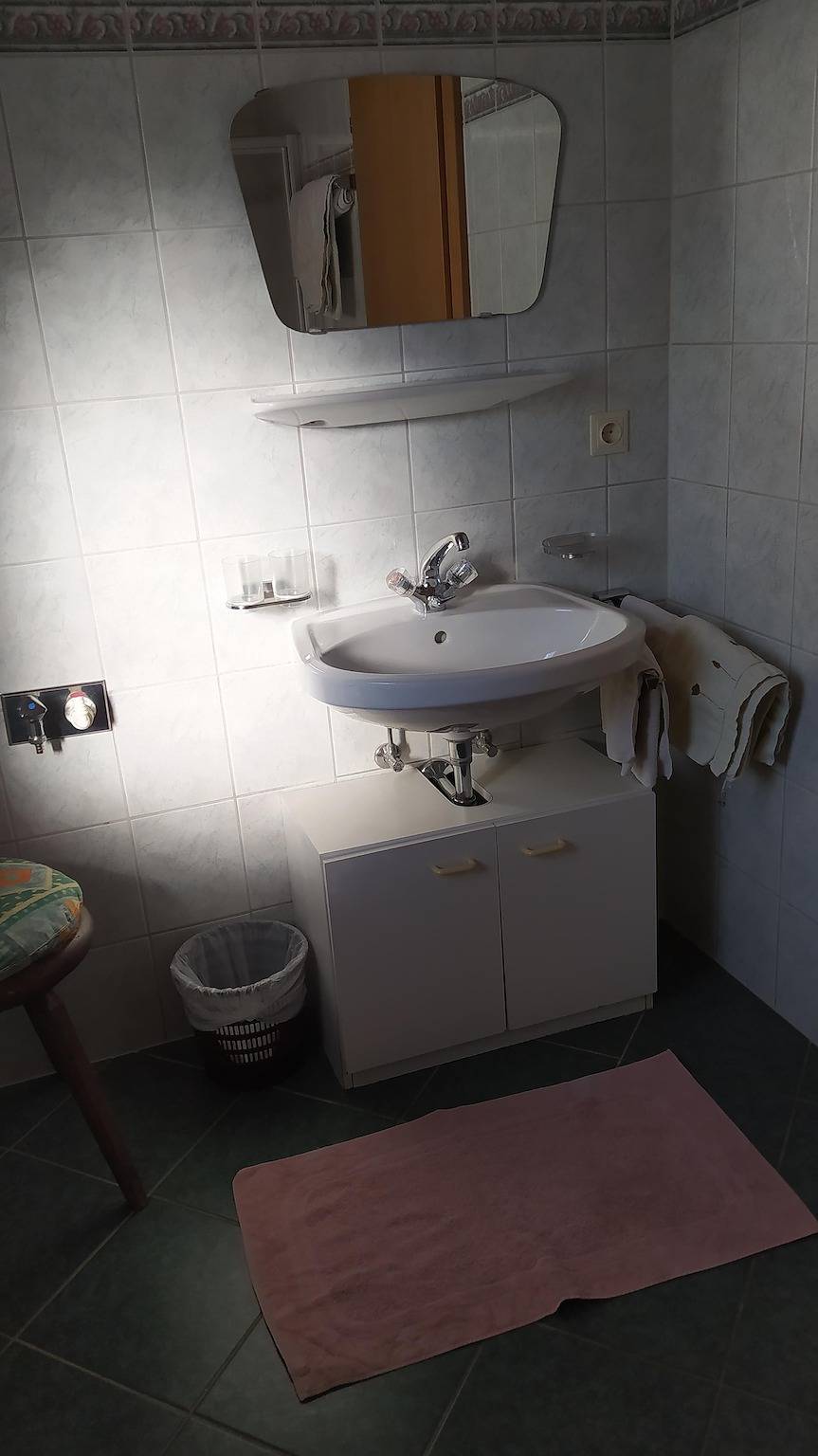 Ganze Ferienwohnung, Appartement "Rose" in Madseit, Hintertux