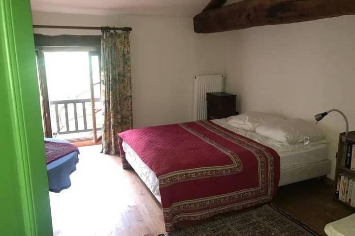 Location de vacances pour 13 personnes, avec jardin à Saint-Amand-de-Vergt - 2