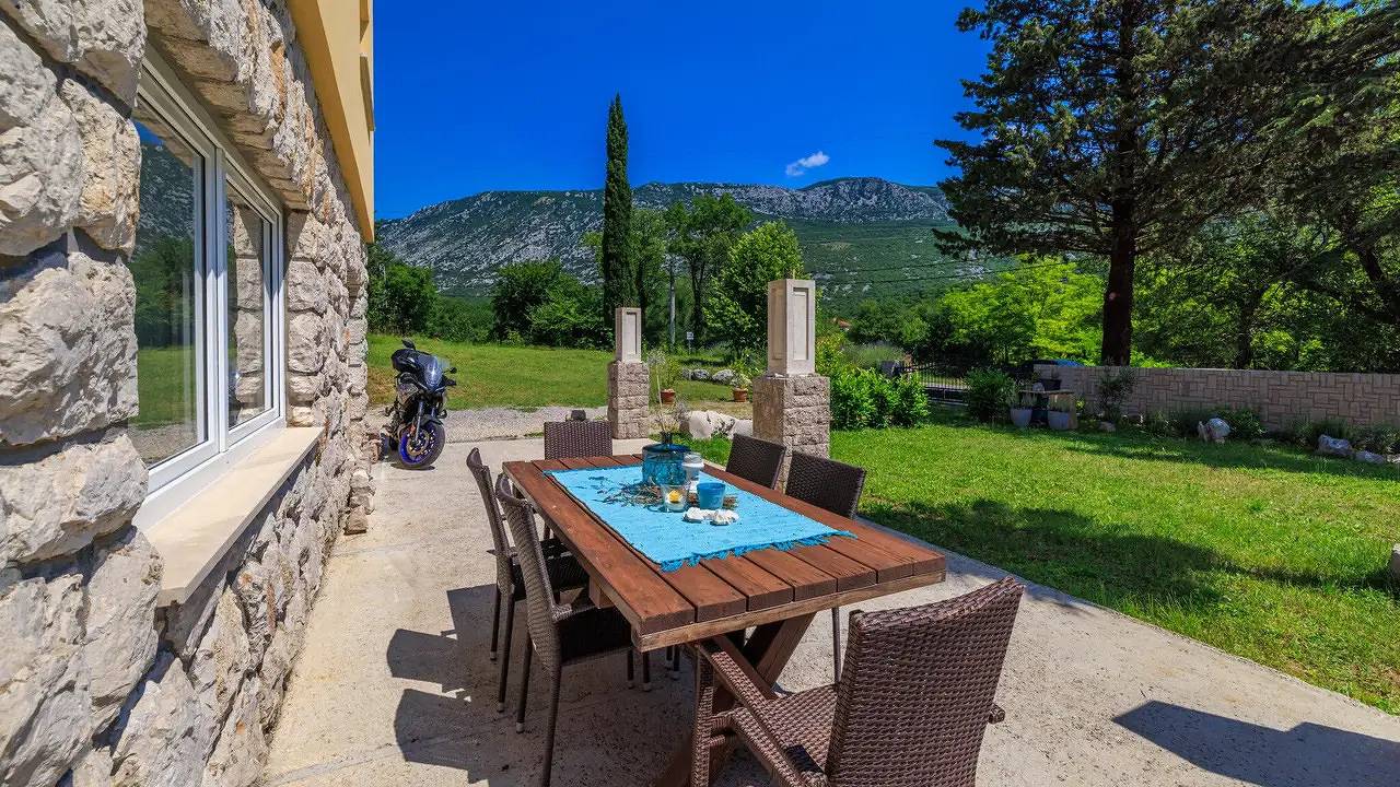 Hel ferieleilighet, Ferienwohnung für 6 Personen (95 m²) in Tribalj in Tribalj, Primorje-Gorski Kotar