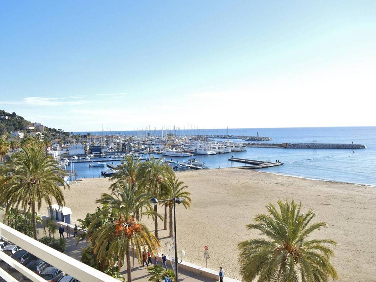 Appartement entier, Appartement 2 pièces, 4 couchages, climatisé avec Wi-Fi et garage - Le Lavandou in Le Lavandou, Région de Toulon