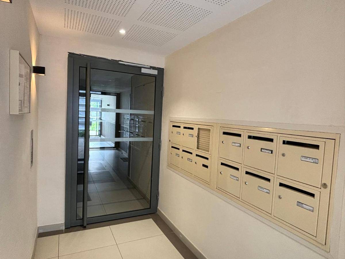 Appartement entier, One-Bedroom Apartment in Sannois, Val-d'Oise