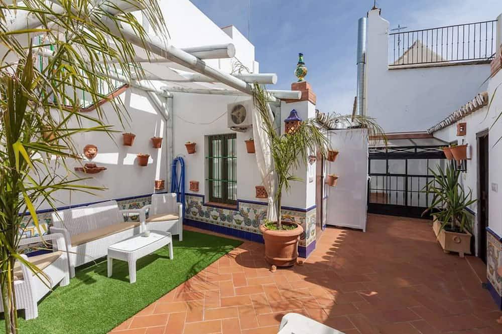 Ganze Wohnung, Penthouse mit eigener Terrasse. in Casco Antiguo, Sevilla