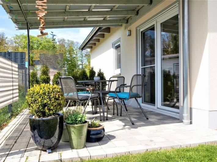 Ferienhaus für 4 Personen, mit Terrasse und Garten in Lelkendorf